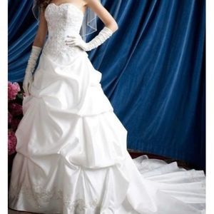 Davids Bridal WG3239 Ivory tiered Wedding Dress Size 4 Strapless  + Jacket 6299